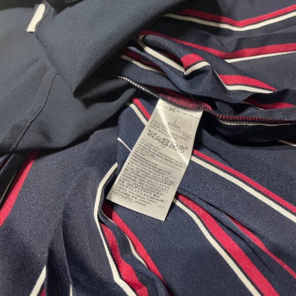 Banana Republic NWT Pleated Stripe Skirt - Size 2 - Preppy Tailored - Navy & Red - Picture 4 of 4